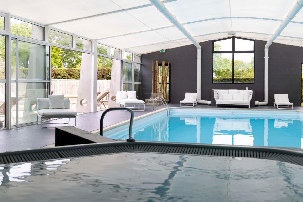 Hotel Lancelot & Spa - Domaine Du Roi Arthur Ploërmel Exteriör bild